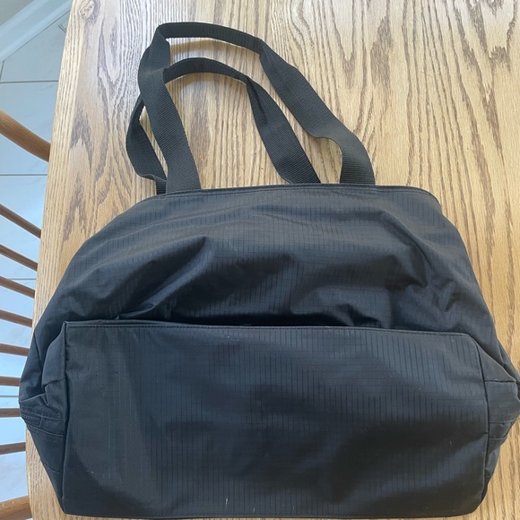 Baggllini travel bag - Picture 5 of 5